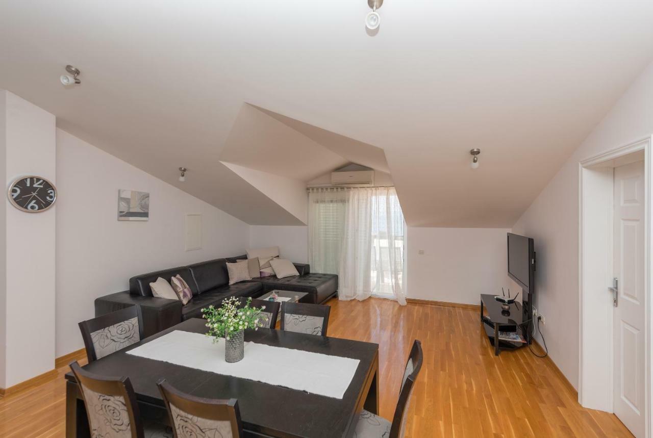 Apartments Naja Makarska Zewnętrze zdjęcie