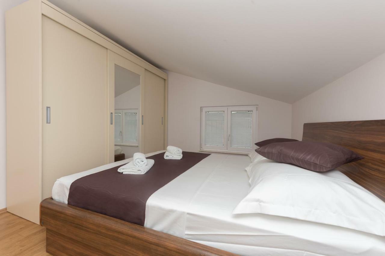 Apartments Naja Makarska Zewnętrze zdjęcie