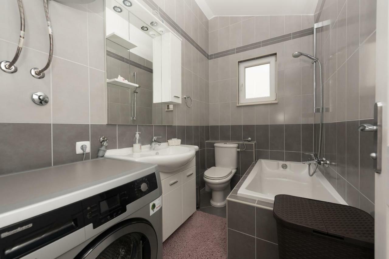 Apartments Naja Makarska Zewnętrze zdjęcie