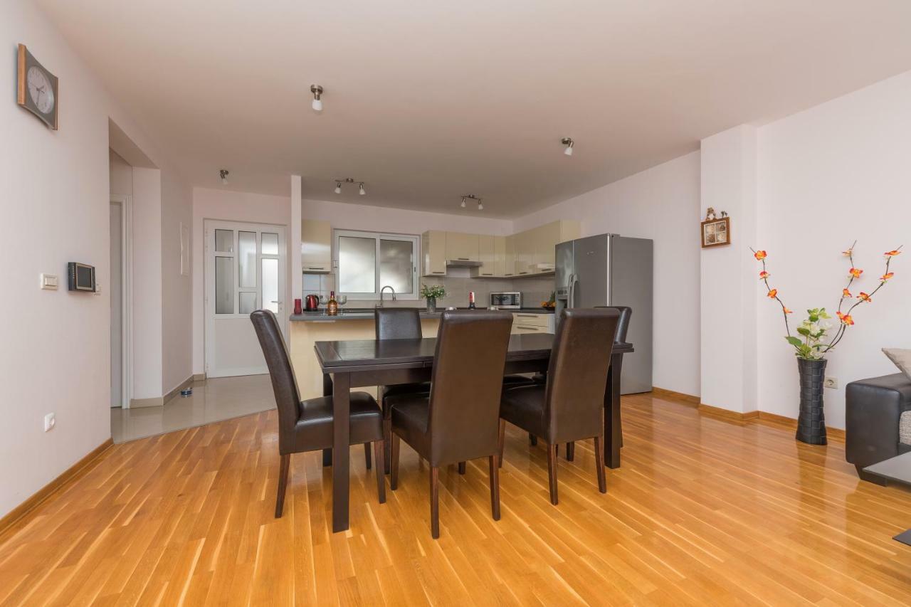 Apartments Naja Makarska Zewnętrze zdjęcie
