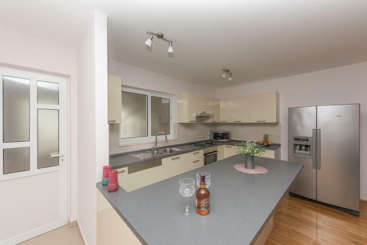 Apartments Naja Makarska Zewnętrze zdjęcie