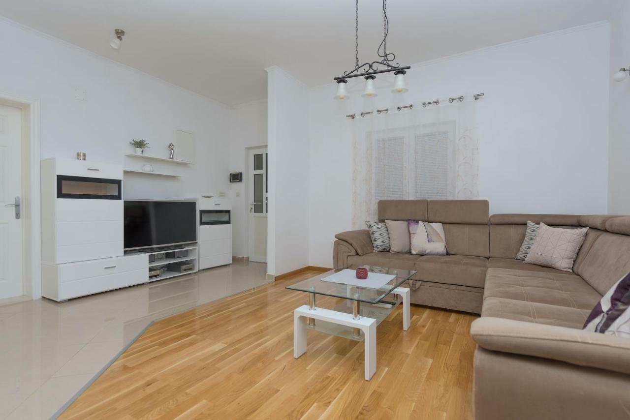 Apartments Naja Makarska Zewnętrze zdjęcie