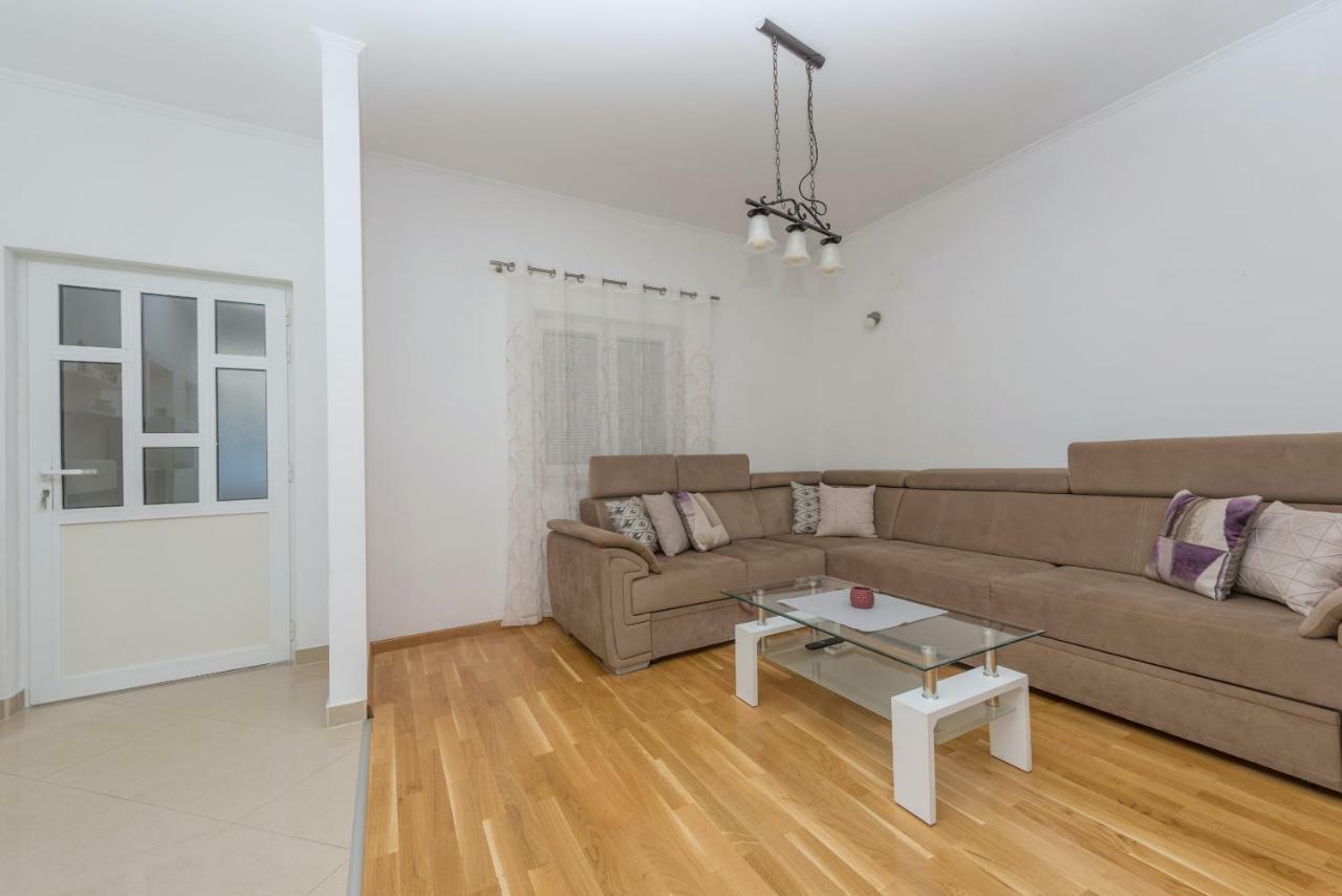 Apartments Naja Makarska Zewnętrze zdjęcie