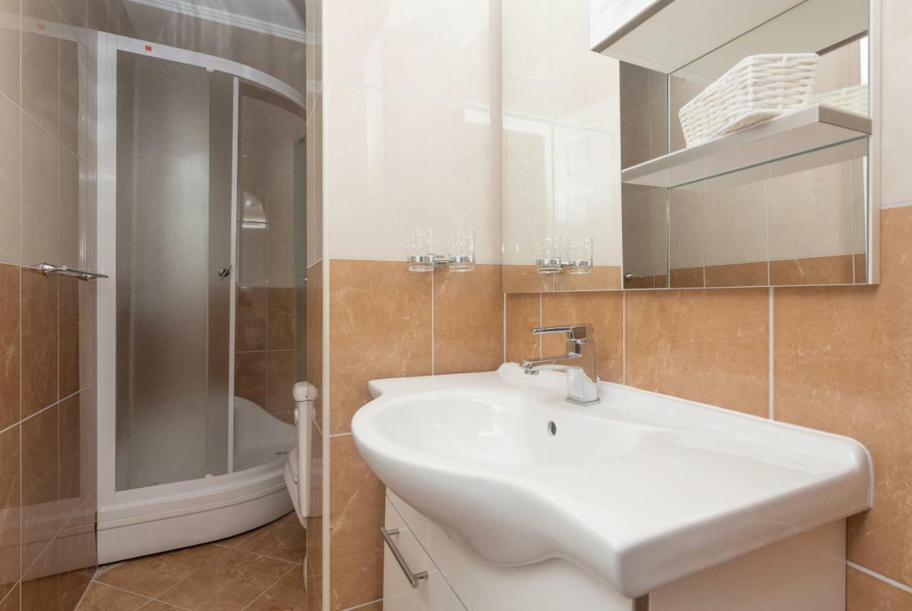Apartments Naja Makarska Zewnętrze zdjęcie